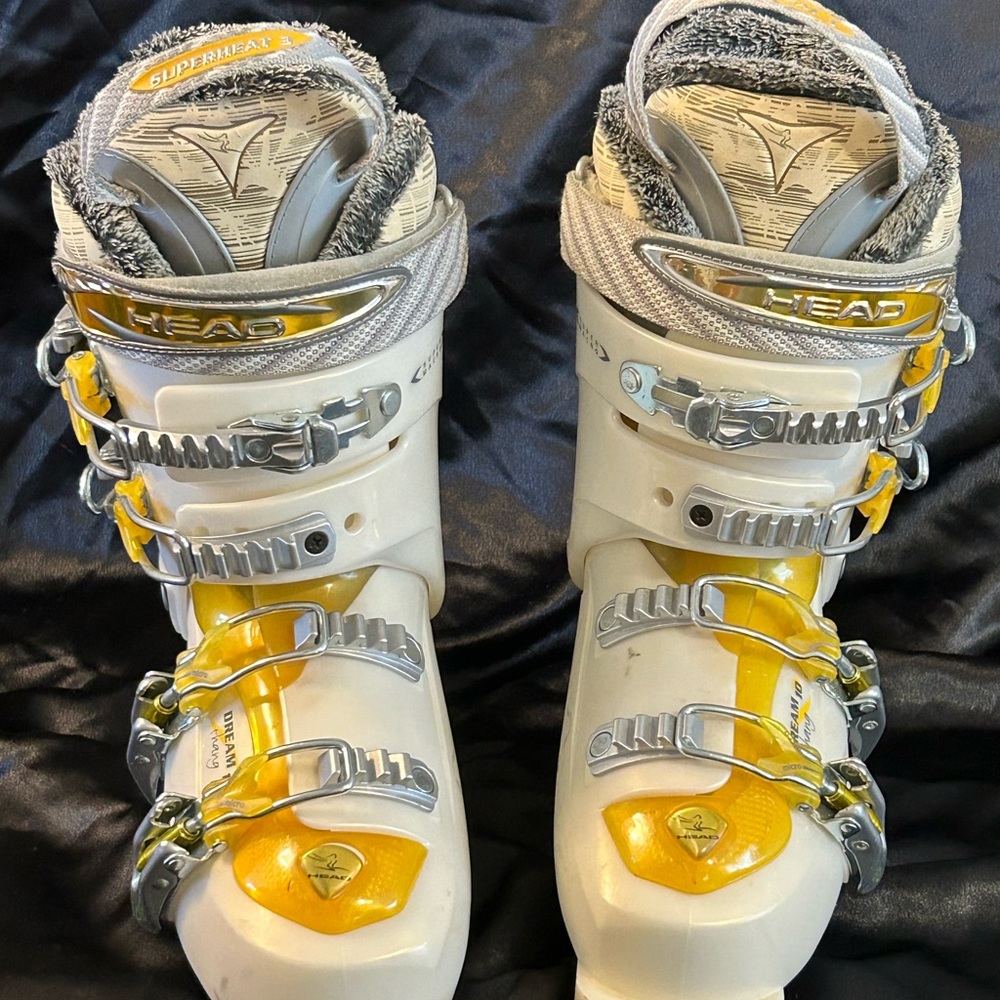 Head women’s ski boots